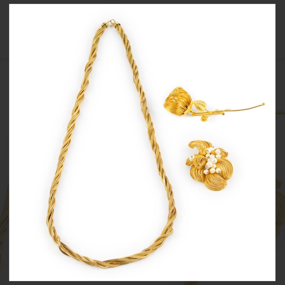 2 Hattie Carnegie Brooches & Necklace